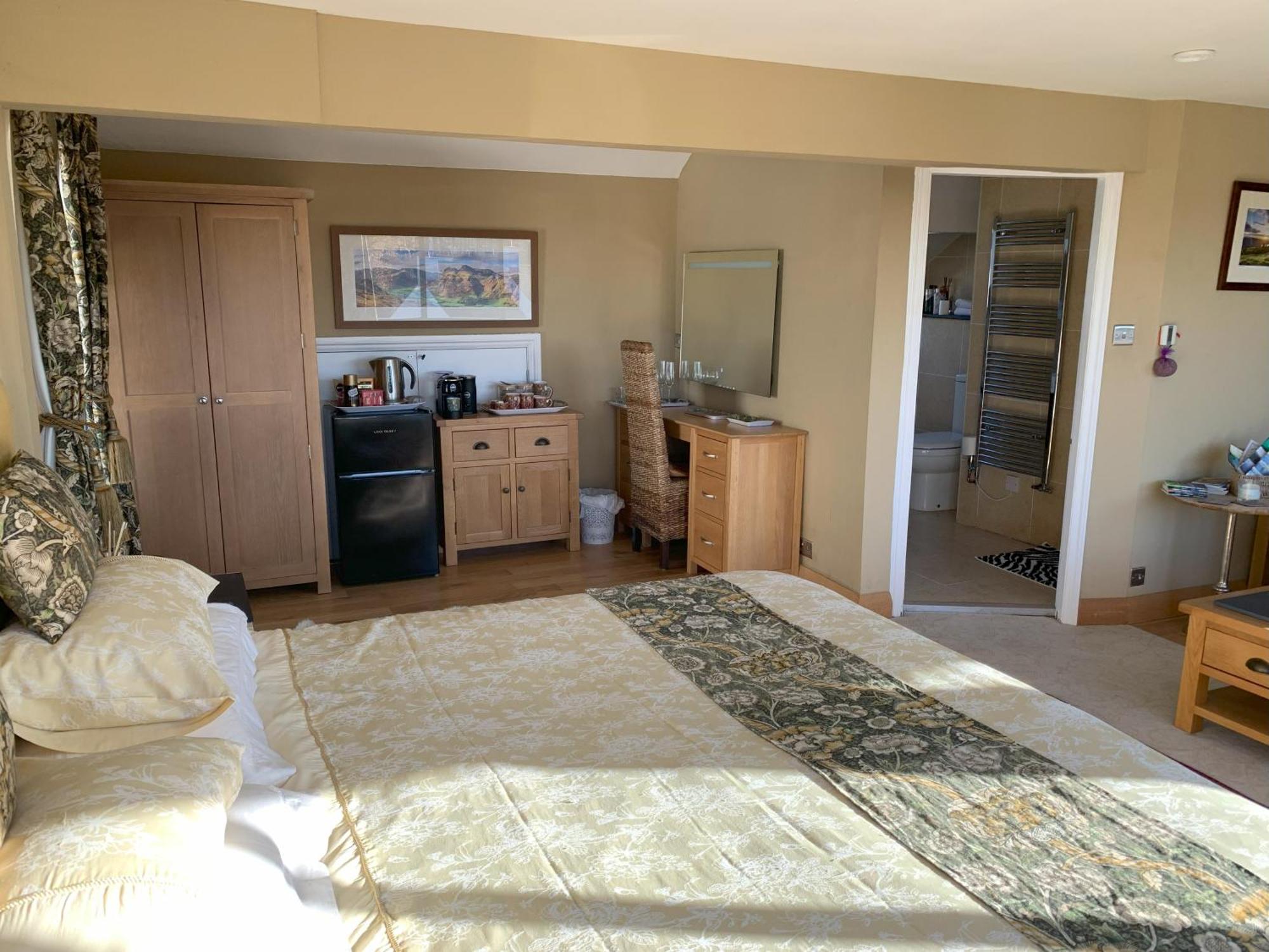 The Penthouse Bowness Luxury Loft Jacuzzi Bath & Complimentary Lakeview Spa Membership Eksteriør bilde